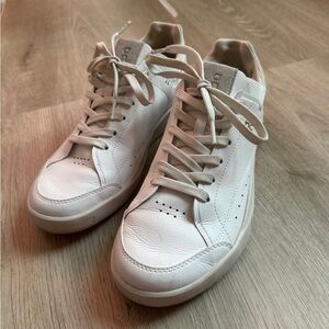 On Running Centre Court Sneakers